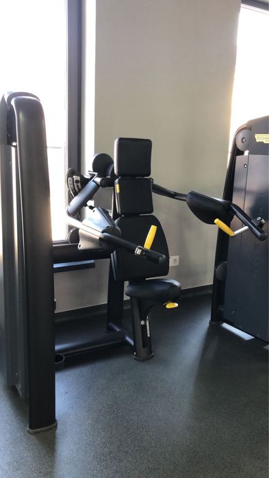 Technogym Pro umeri laterali , lateral raise fitness