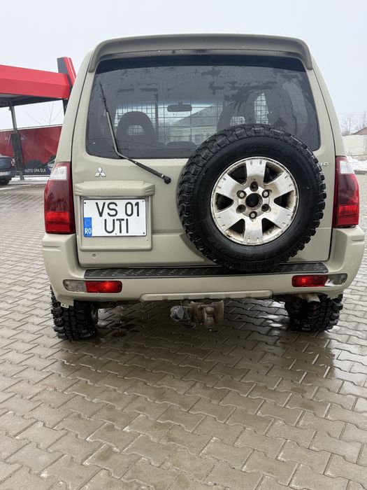 Mitsubishi pajero