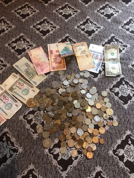 Продом колекцыю монет и деньги