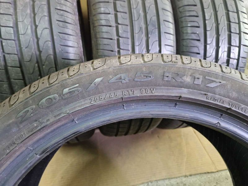 4 Pirelli R17 205/45
летни гуми
DOT2517