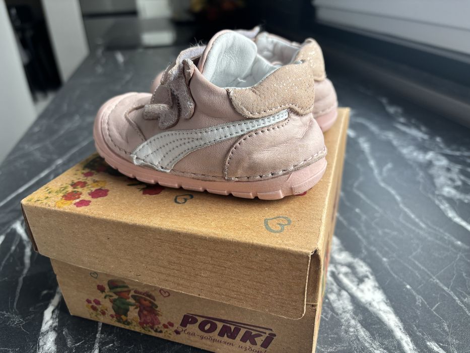 Обувки и пантофи за момиче 20-22 номер