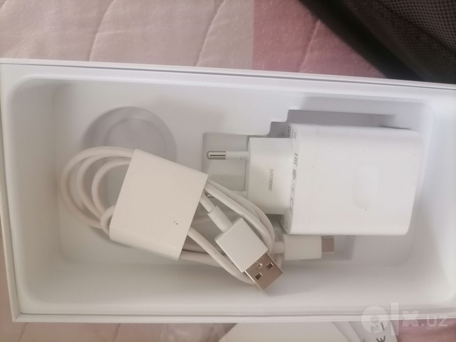 oppo a3 6/128 korobka dokiment bar 2 ay paydalangan