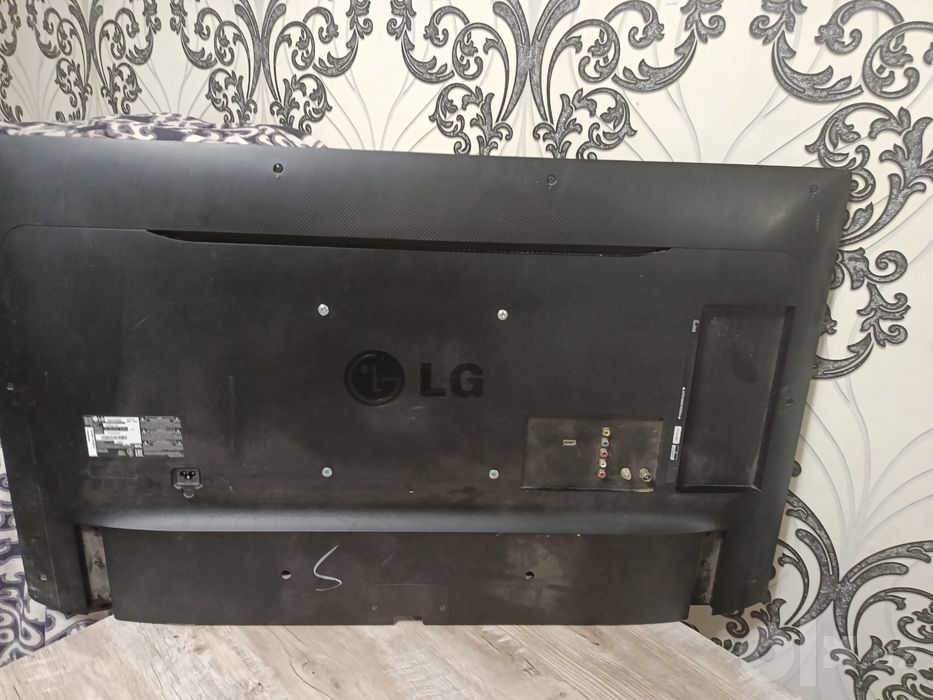 Televizor LG 43 б/у без пульта