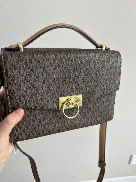 Сумка новая в коробке размер 22*17