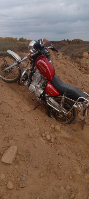 Мотоцикл. Срочно прадаётса