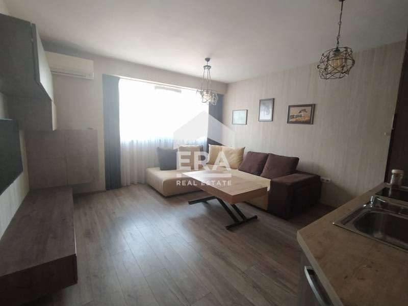 Дава се под наем Двустаен апартамент в Варна, Зимно кино Тракия - 62 кв.м за 409 € - Снимка #1