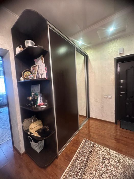 Продам шкаф купе Comandor