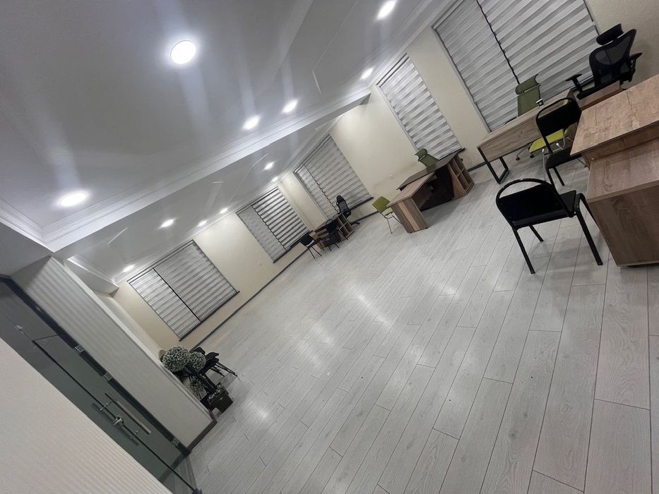 Продаётся офис. Яккасарайский район, улица Бобура, дом 71 Б.