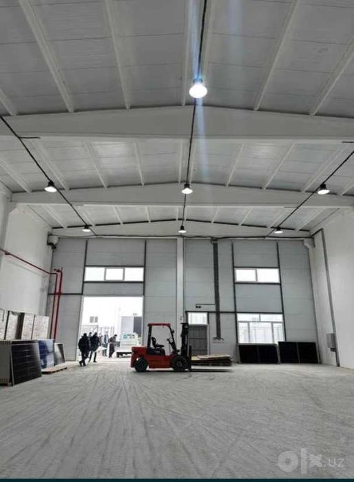 продается помещение под производство или под склад 1 200 квадратов