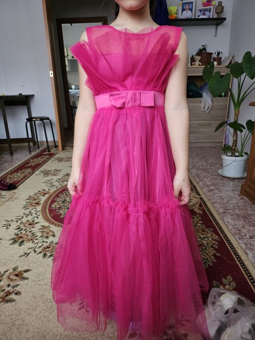 Продам детский платья