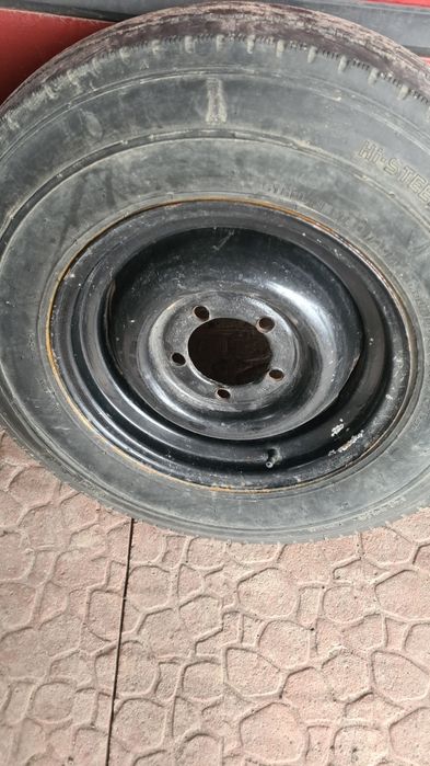 Vând două jante cu anvelope R16 pentru ARO