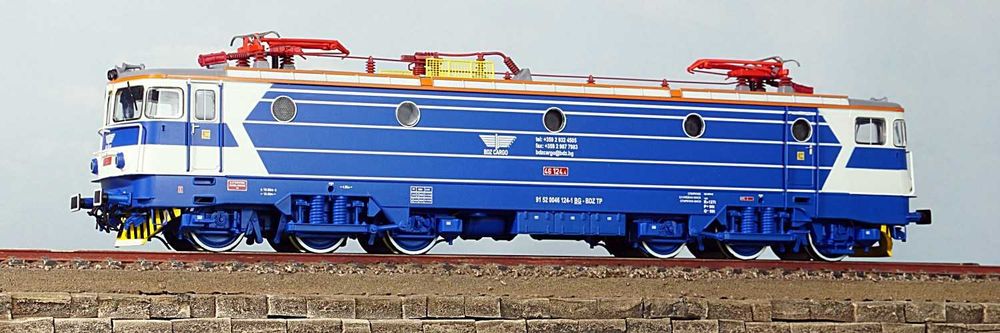 Електрически локомотив на БДЖ серия 46124 в мащаб H0-1:87