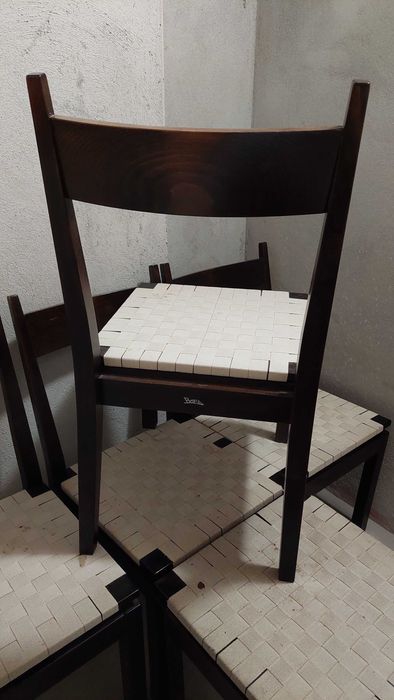 Дървени трапезни столове