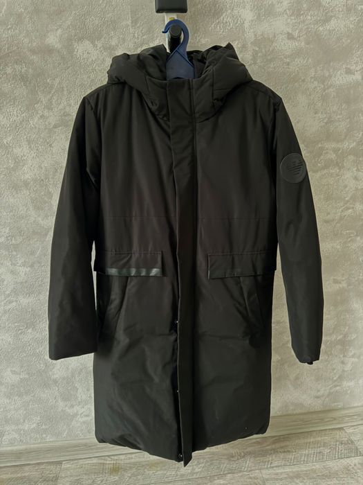 Продам пуховик новый