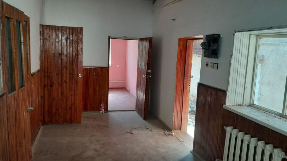 СРОЧНО!!! В Бостанлыкском район в городе Газалкенте продаётся.