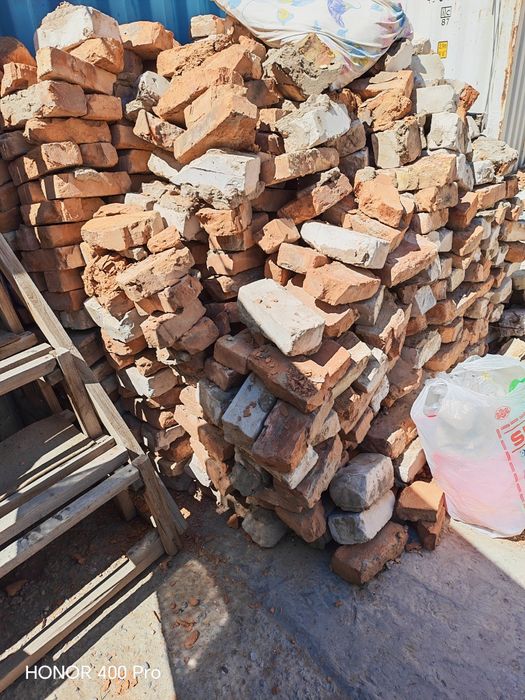 Кирпич, Орташа жагдай