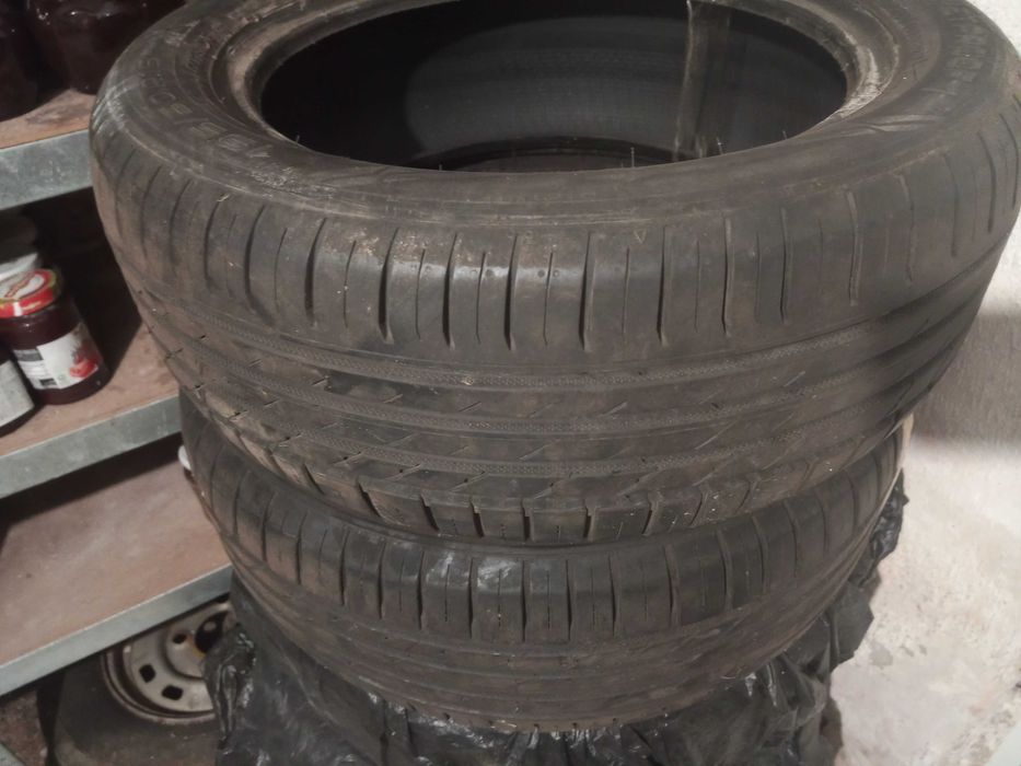 Гуми с джанти  летни 4 бр. 14 цола  200 лв .