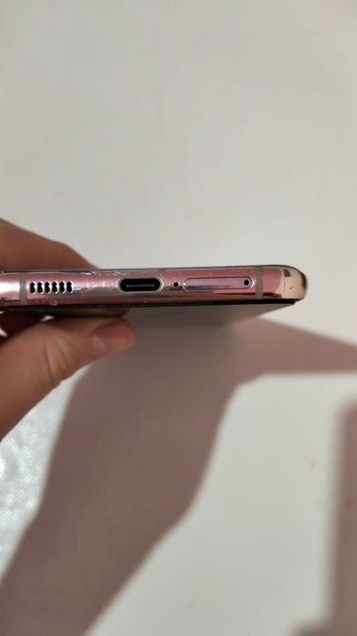 Продам Samsung S21