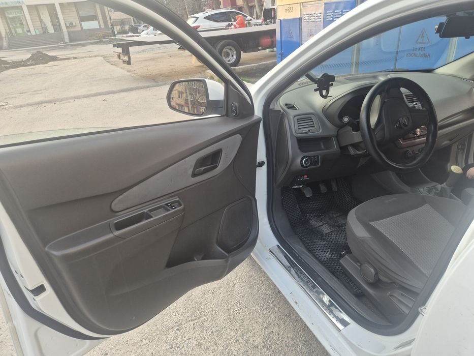 2015 yil kraskalari bor metan gaz 192000yurgani texnik xolati yaxshi