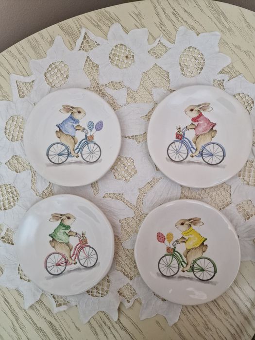 Десертные тарелки. 4 шт