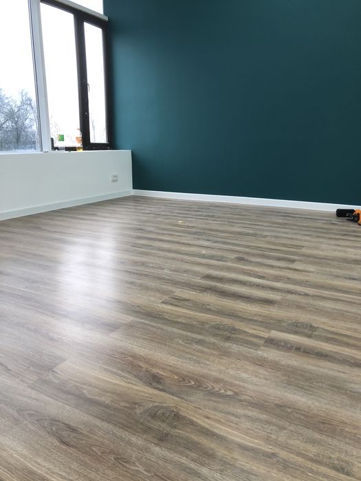 Укладка Ламинат,линолеум, елочка, ковролин, плинтус, ламинат,обои.