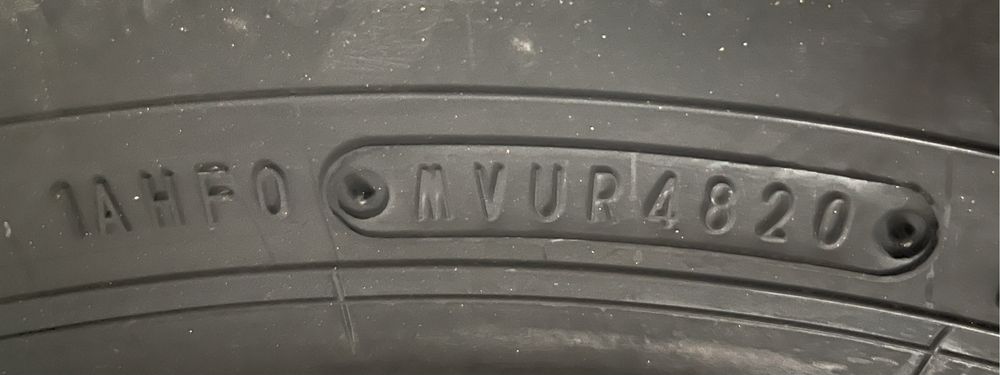 Чисто нови летни гуми 235/55/19 Falken 2 броя