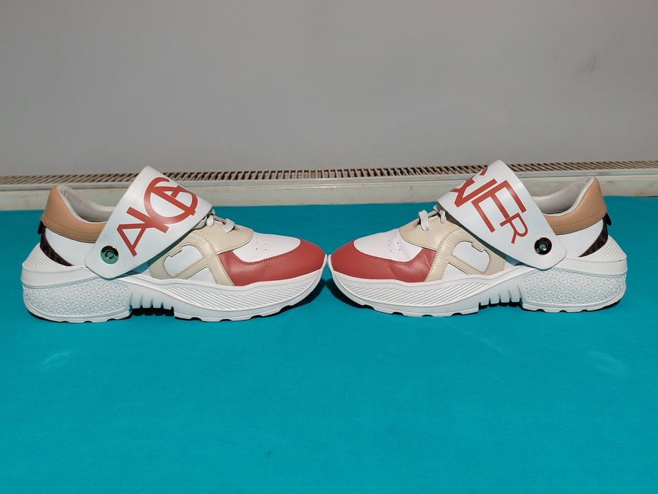 AIGNER Jenny 1 sneakers orifinali din piele  mărimea 40, interior 25,5 cm