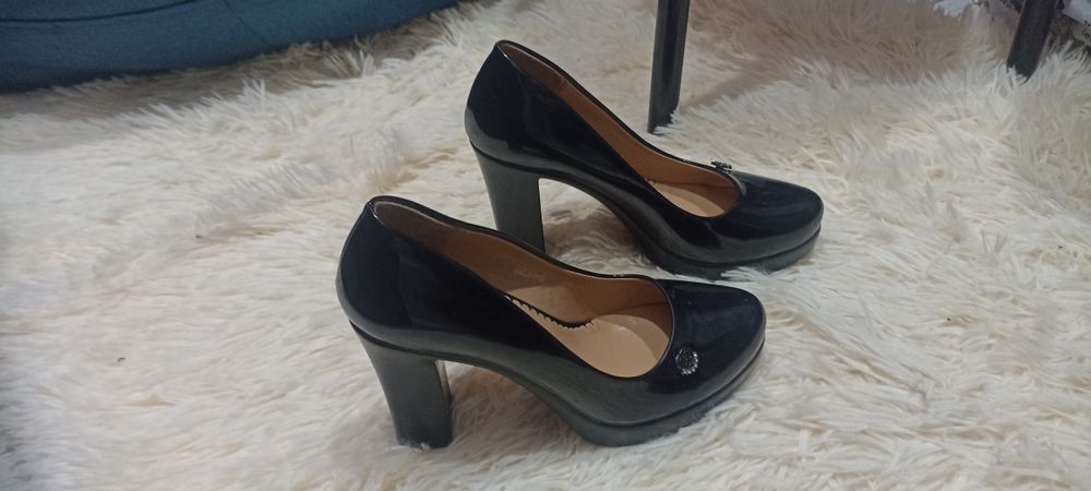 продам туфли женские