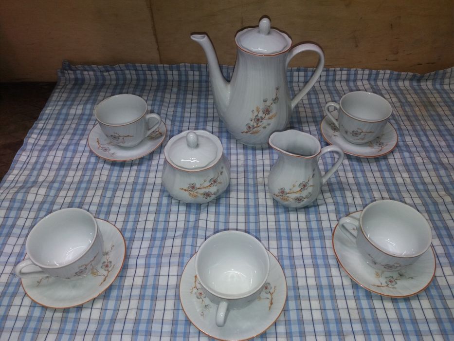 Порцеланови сервиз