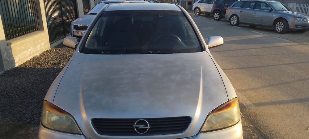 Vând opel Astra g,14 benzina și gaz