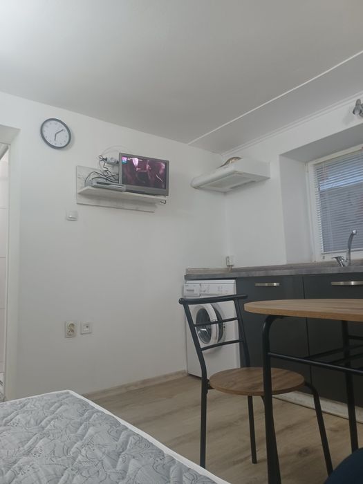 Дава се под наем Едностаен апартамент в Пловдив, Беломорски - 16 кв.м за 204 € - Снимка #2