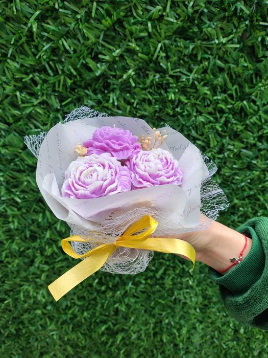 Букети от соеви свещи