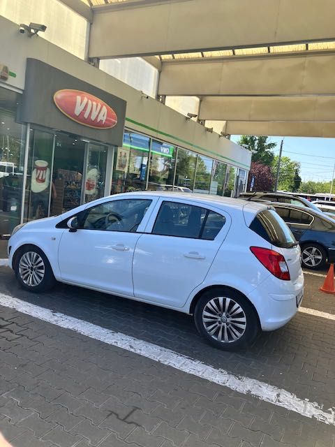 Opel Corsa D 2014,diesel1,3stare bună reviziecauciucuri,2800€