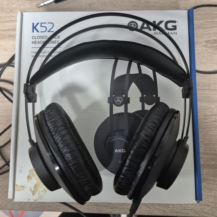 студийные наушники akg k52