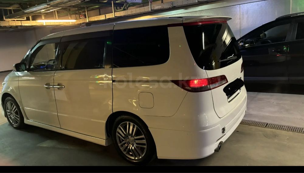 Минивэн такси Miniven в горы Бочка Чарвак 7 мест