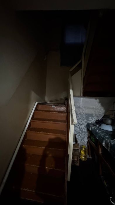 4 sotoxli kottej sotiladi