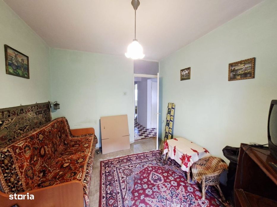 Apartament cu 4 camere de vanzare/centru Turda