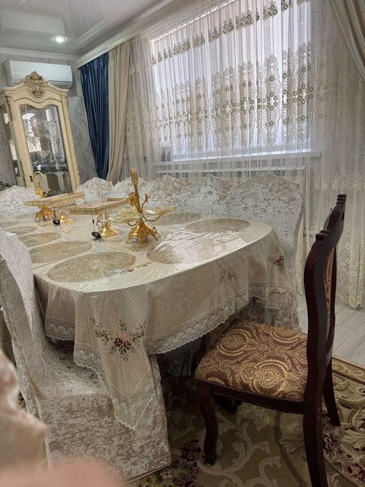 Продам стол со стулями