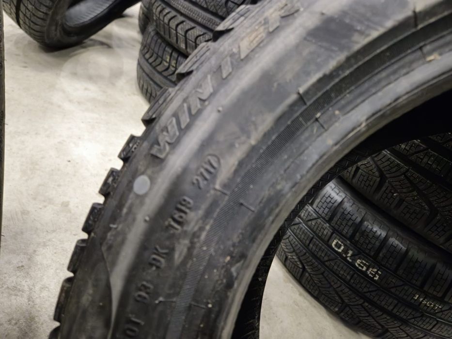 2 anvelope iarna noi Pirelli Runflat 205 55 16