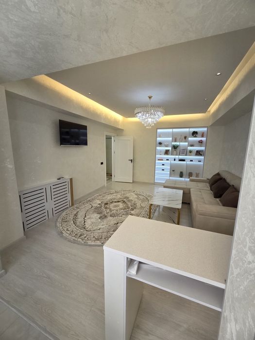 ( К45 ) Продаётся 2ух комнатная квартира после ремонта/ ЦУМ