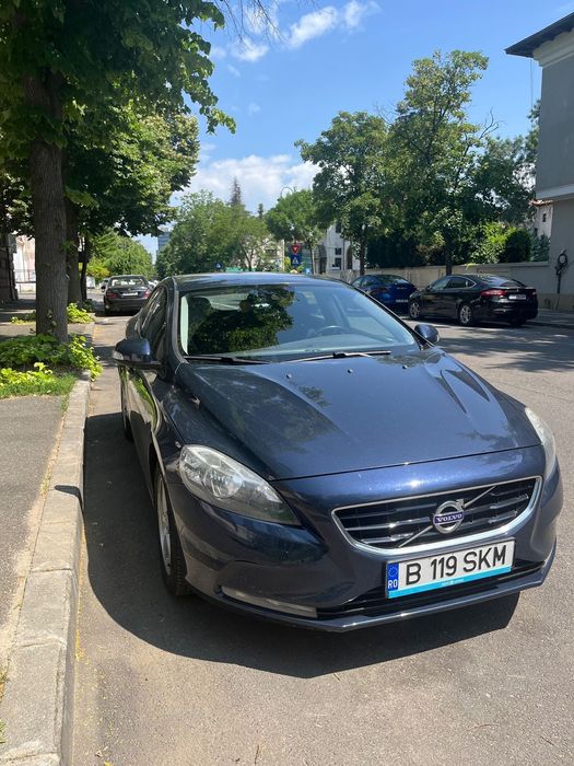 Volvo V40 D2 / 1.6 diesel / 2014 / Hatchback