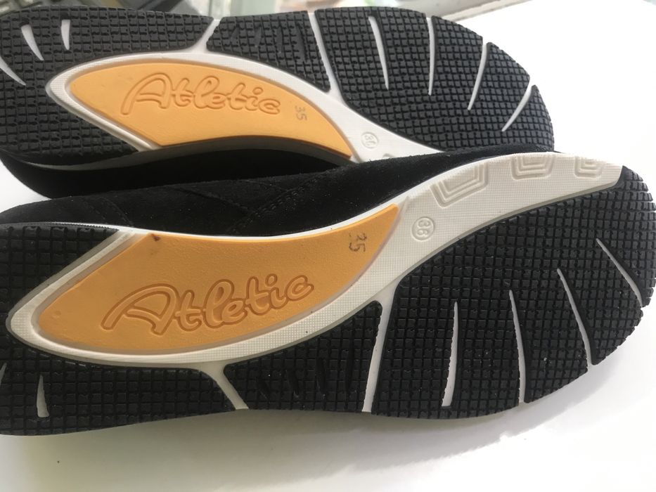 Дамски маратонки -черен велур