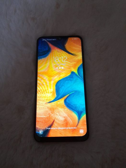 Продается самсунг А30