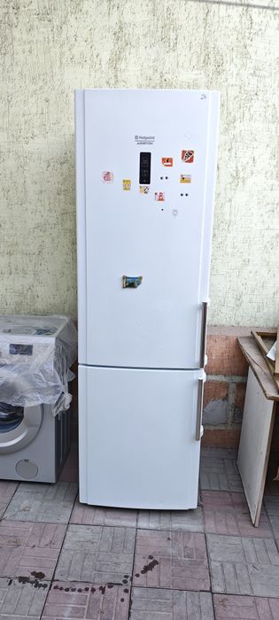 Холодильник ноуфрост хорошем рабочем состоянии