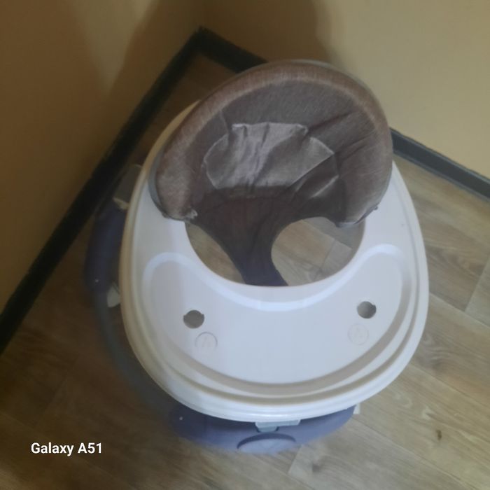 Ходунок  продам  за 3000