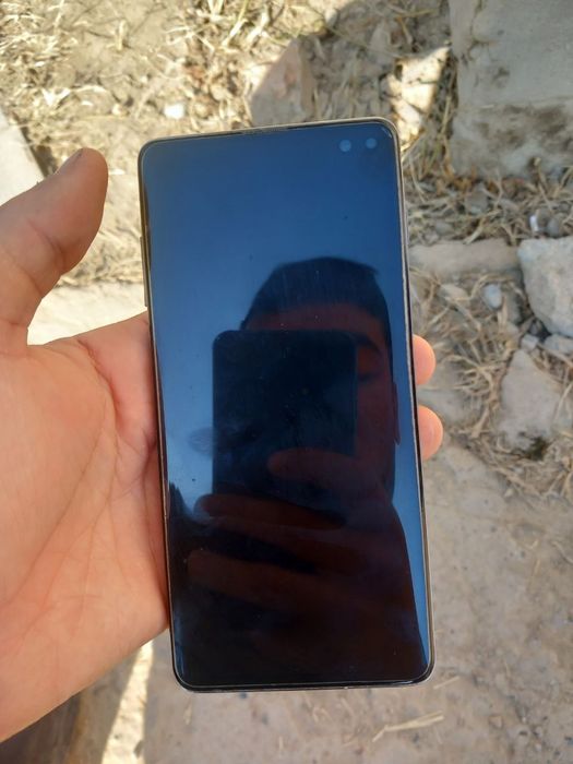 Samsung  s10+ sotiladi