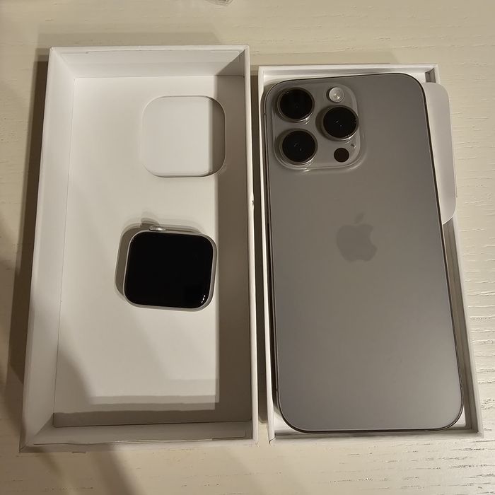 IPhone 15 pro 256 GB