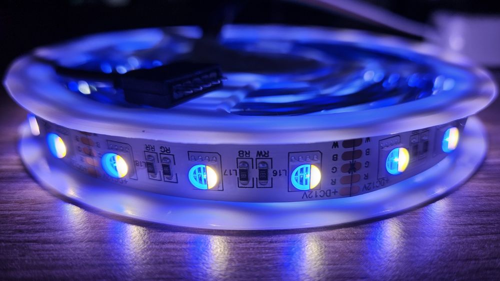 RGBWW Led лента 5 метра SMD5050