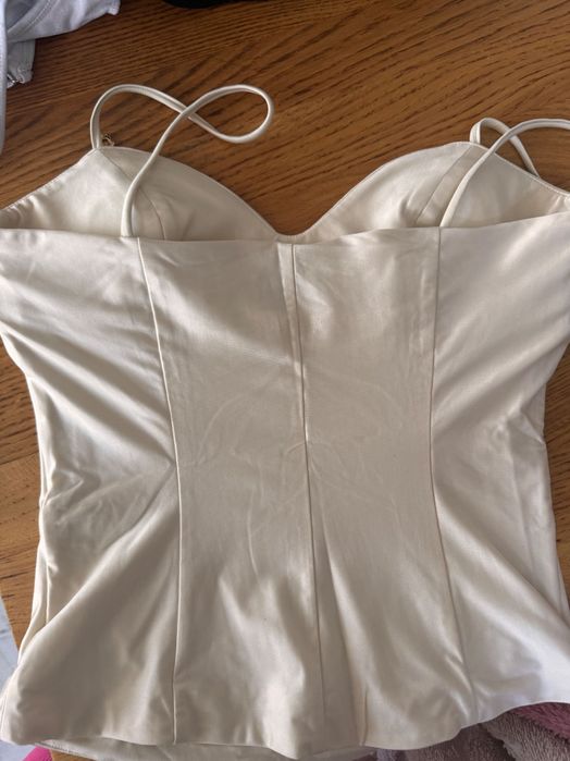 Дамски топове Alessa