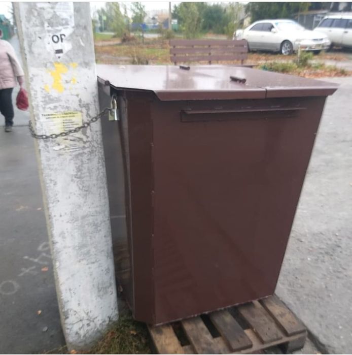 Продам бак под мусор